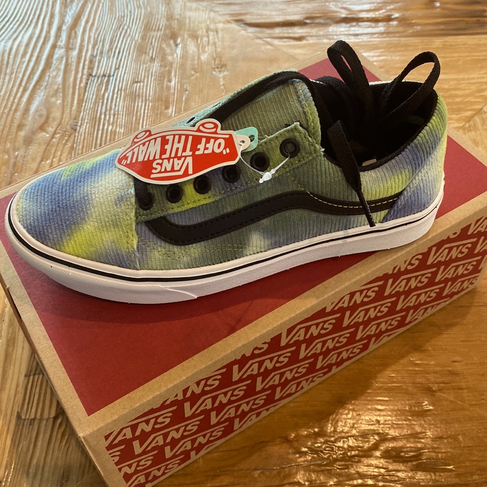 NEW Vans Comfycush Old Sko Shoes